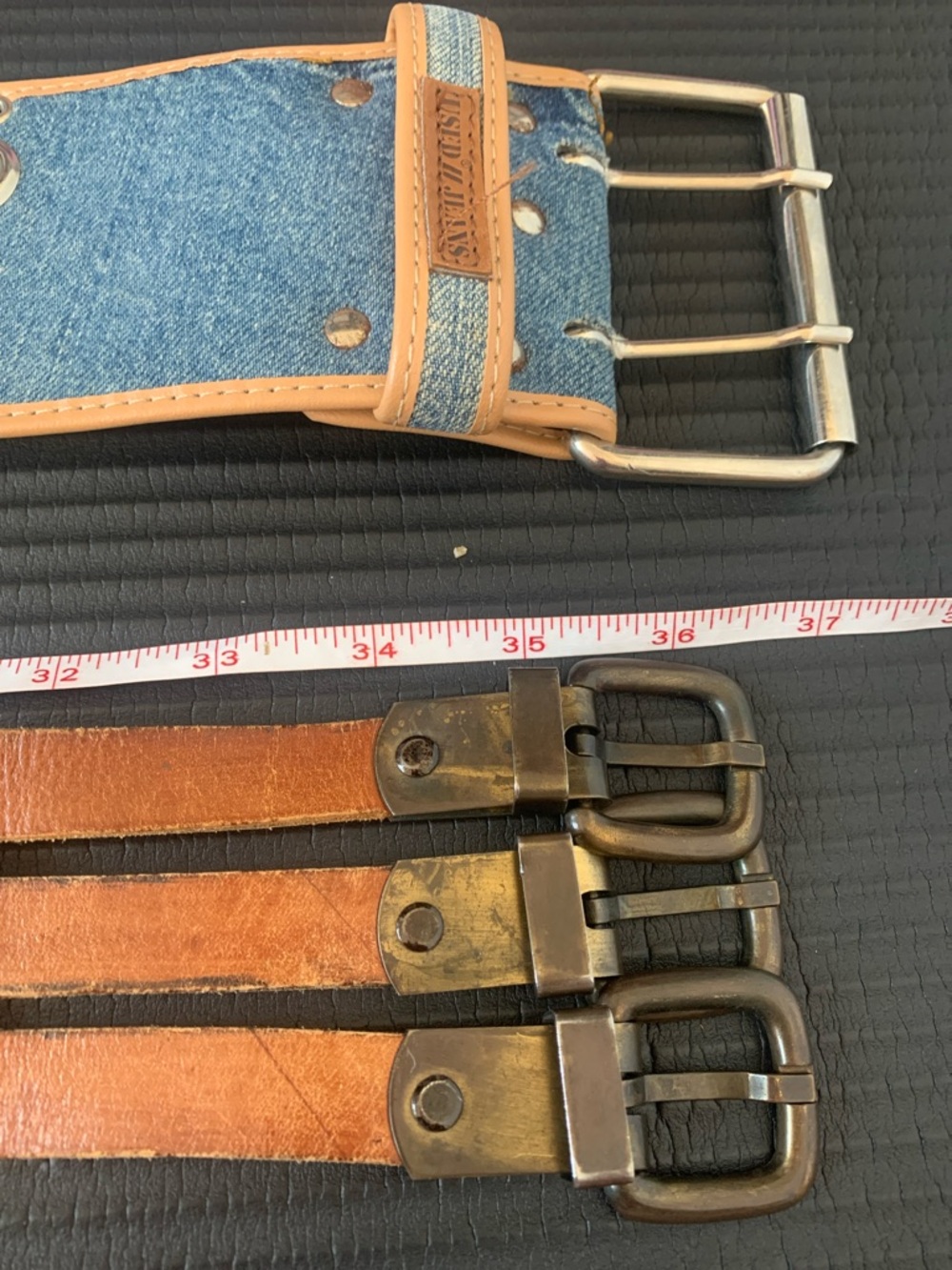2 vintage wide woman's Belts size M - Picture 4 of 7